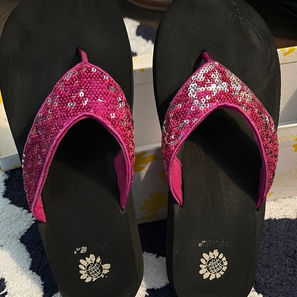 Yellow Box Pink and Black Sparkly Sandals - Picture 2 of 4